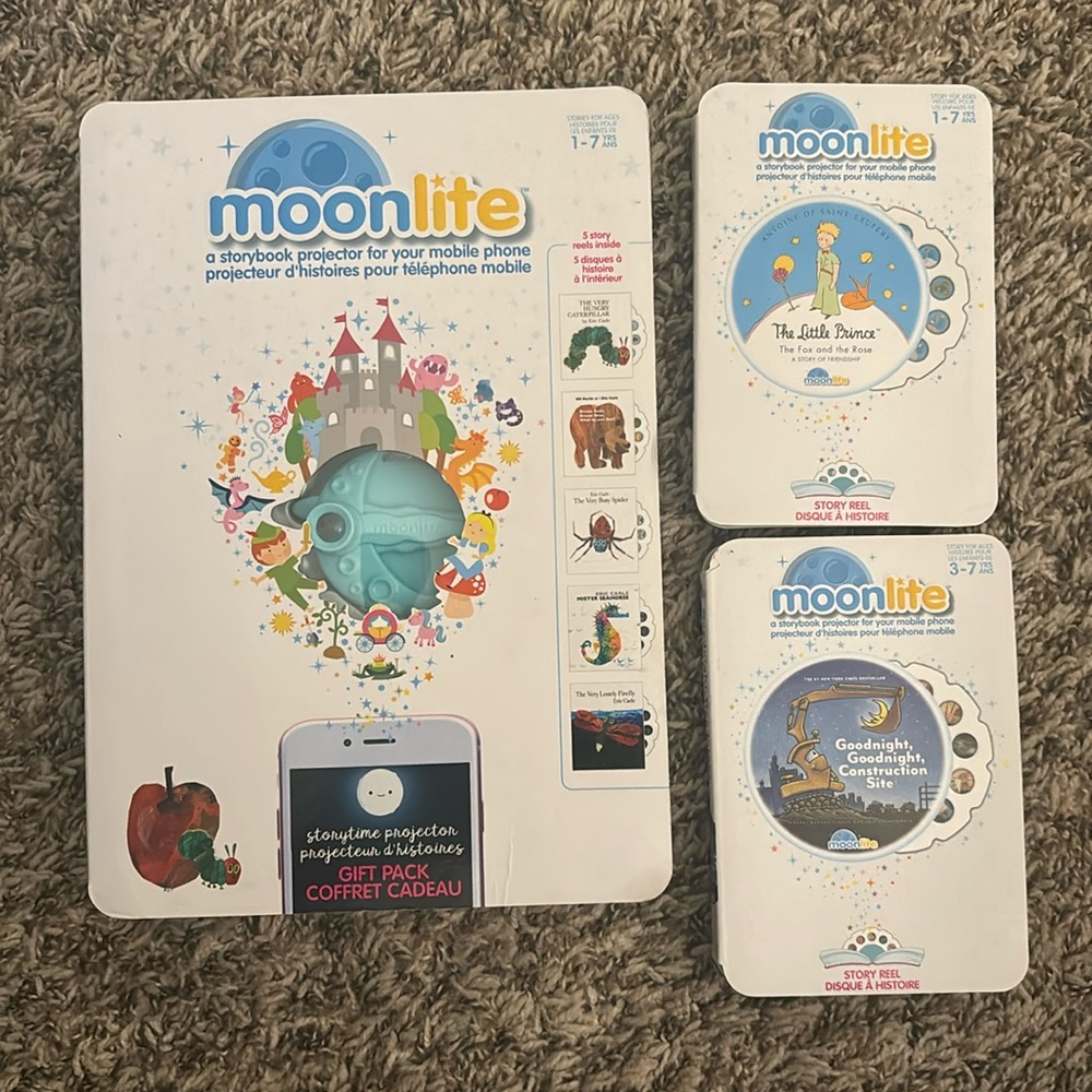 Moonlite story book projector for your mobile phone